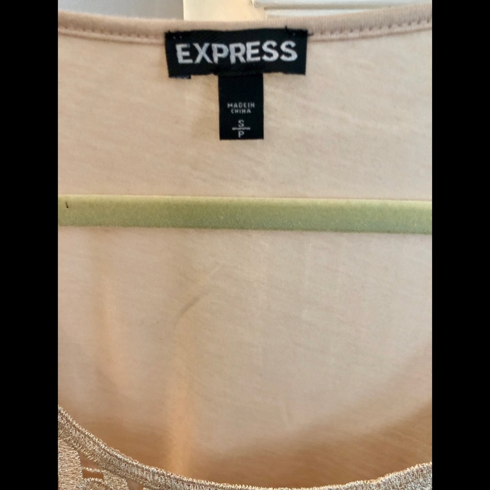 🌟EXPRESS LACE TOP🌟 - Picture 2 of 5